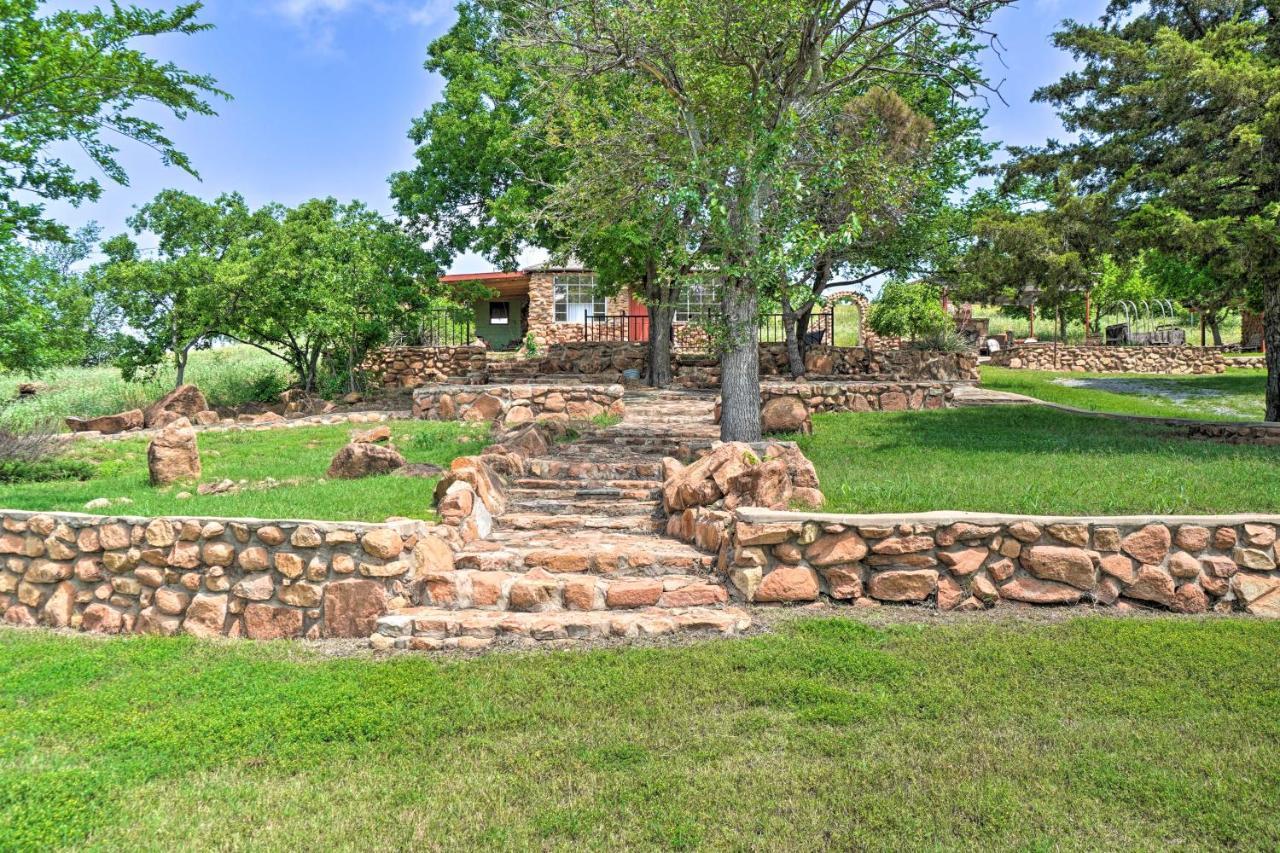 Enchanting Hilltop Cottage In Medicine Park! מראה חיצוני תמונה