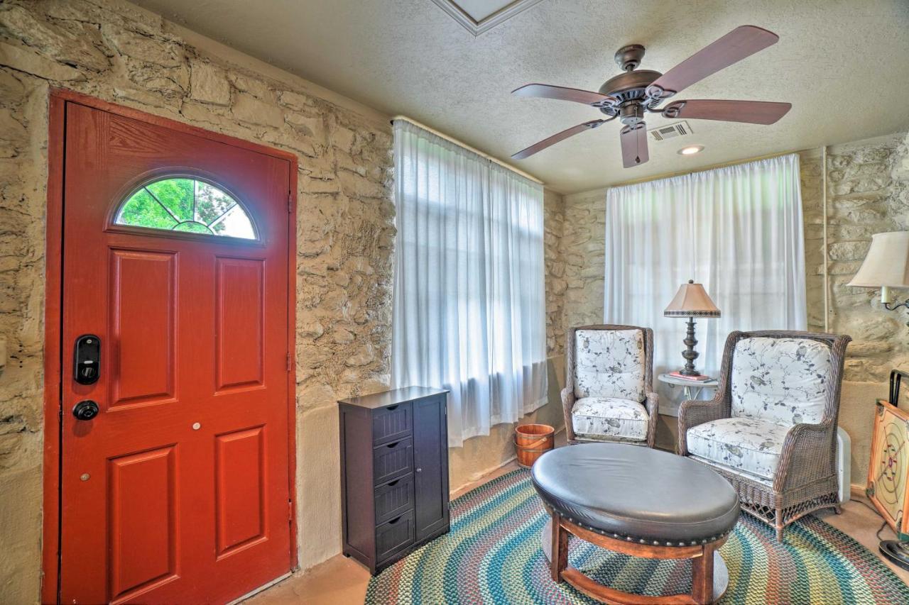 Enchanting Hilltop Cottage In Medicine Park! מראה חיצוני תמונה